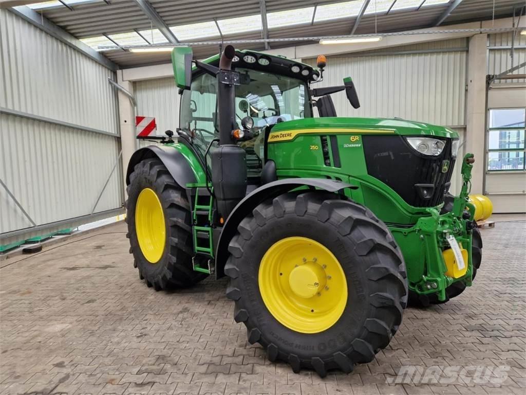 John Deere 6R 250 Traktörler