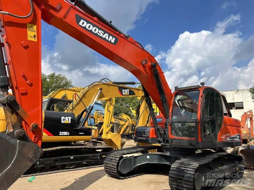 Doosan DX225-9C Paletli ekskavatörler