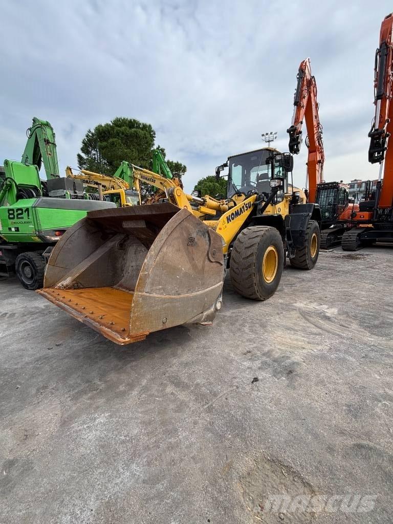 Komatsu WA 320-8 Digerleri