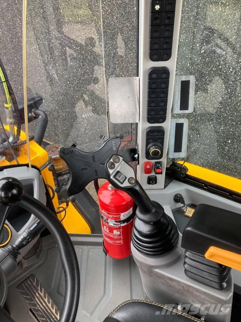 JCB 437 HT Tekerlekli yükleyiciler