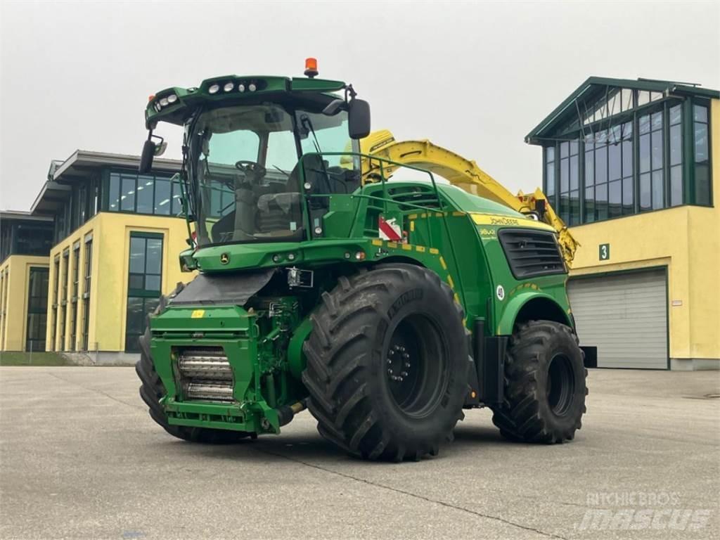John Deere 9800i Kendi yürür silaj makinalari