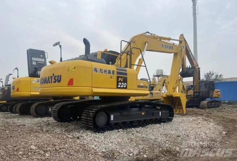 Komatsu 220-8K Paletli ekskavatörler