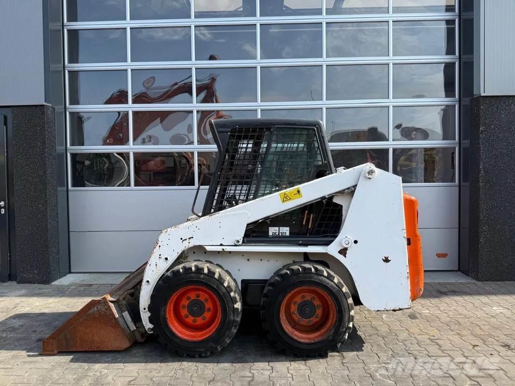 Bobcat S130 Skid steer loderler