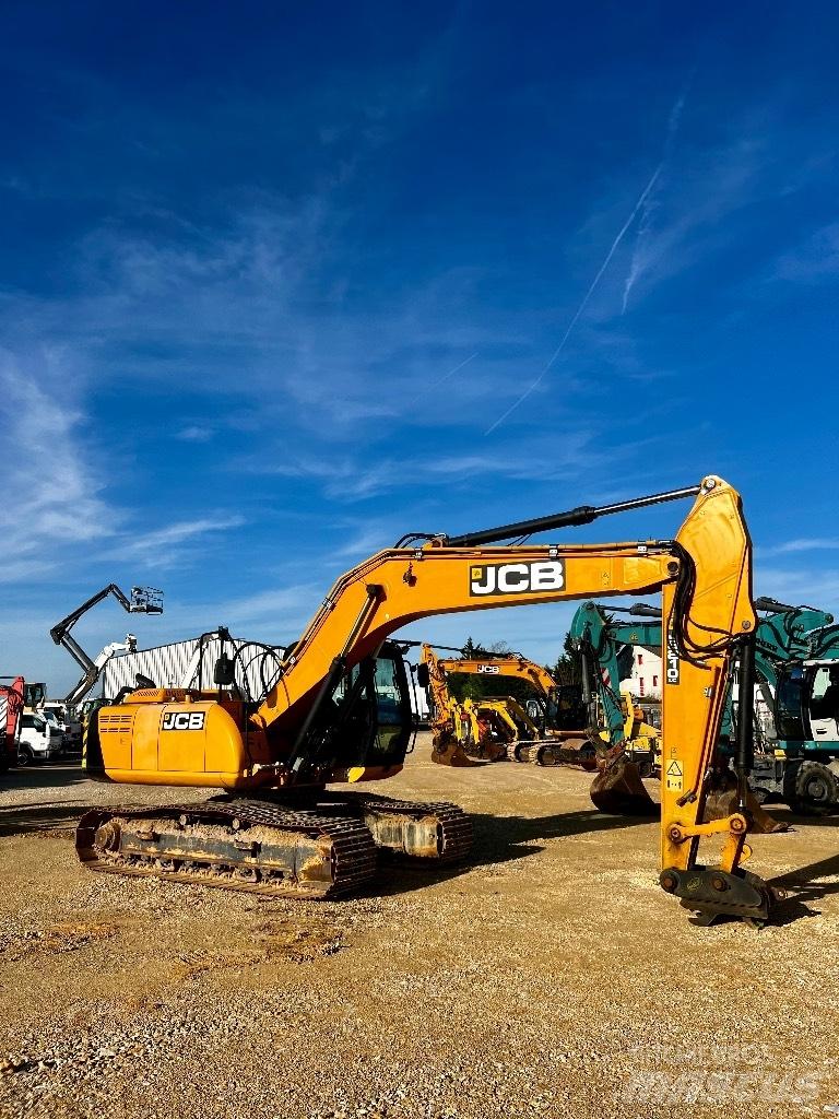 JCB JS 210 LCT4 Paletli ekskavatörler