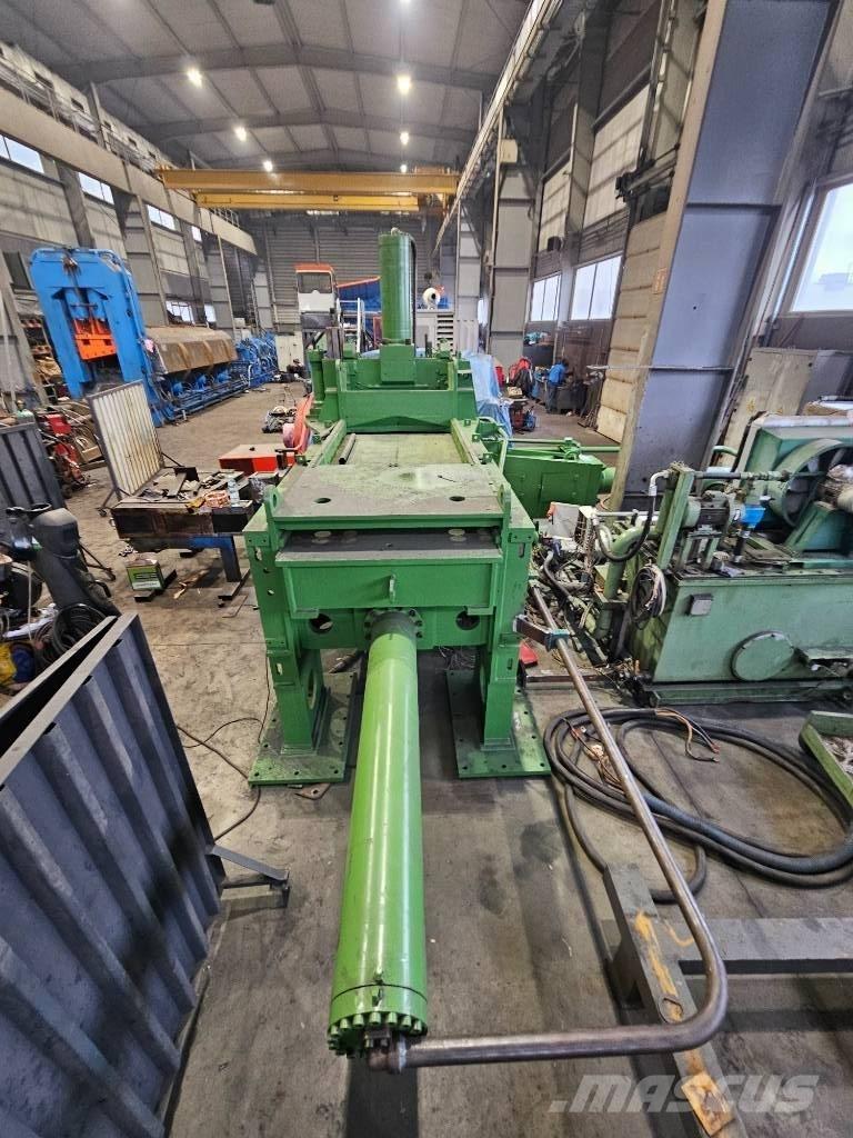  Henschel 30 x 30 Endüstriyel balya makineleri
