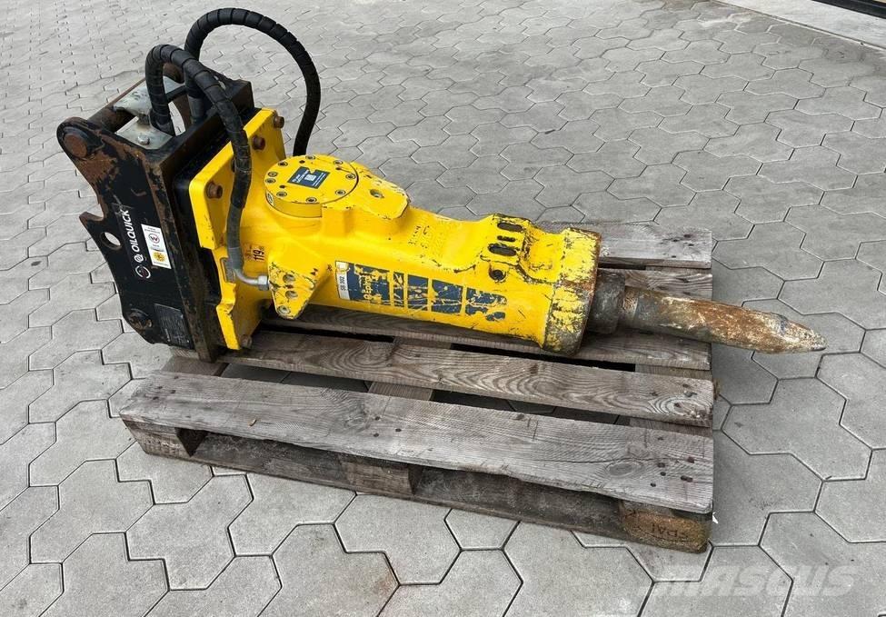 Epiroc SB302 Kırıcı kepçeler