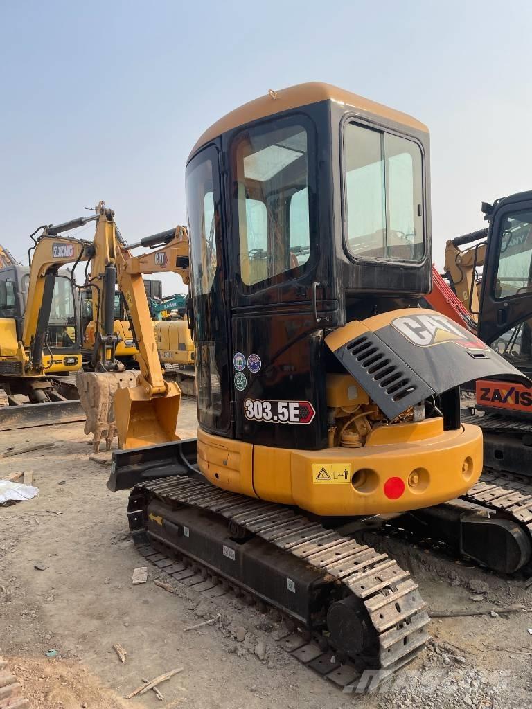 CAT 303.5 E CR Paletli ekskavatörler