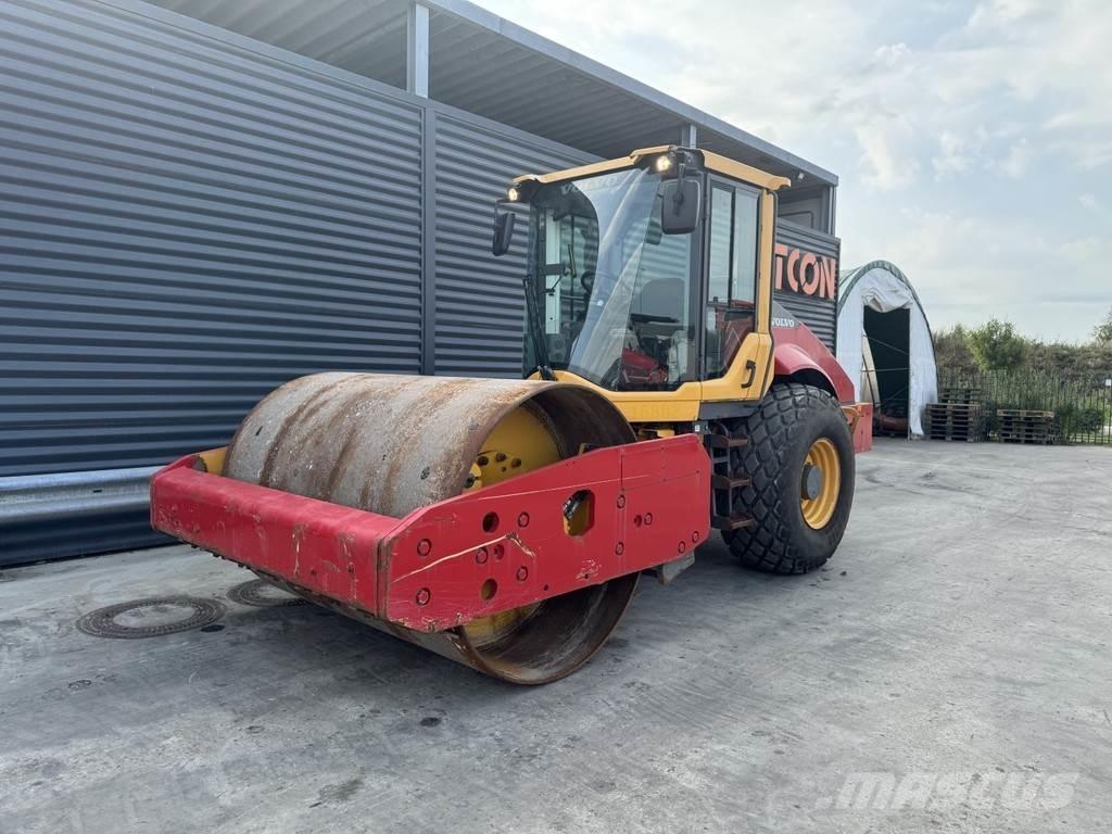 Volvo SD135B Tek tamburlu silindirler