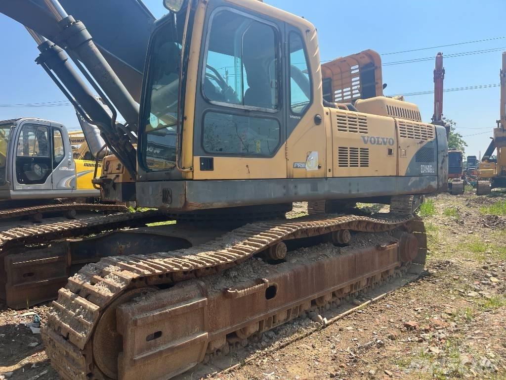 Volvo EC 460 B LC Paletli ekskavatörler