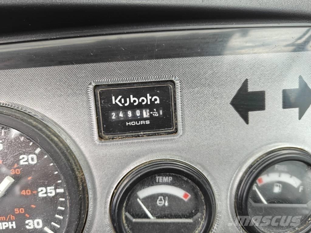 Kubota RTV900-4X4 Diger yol bakim makinalari