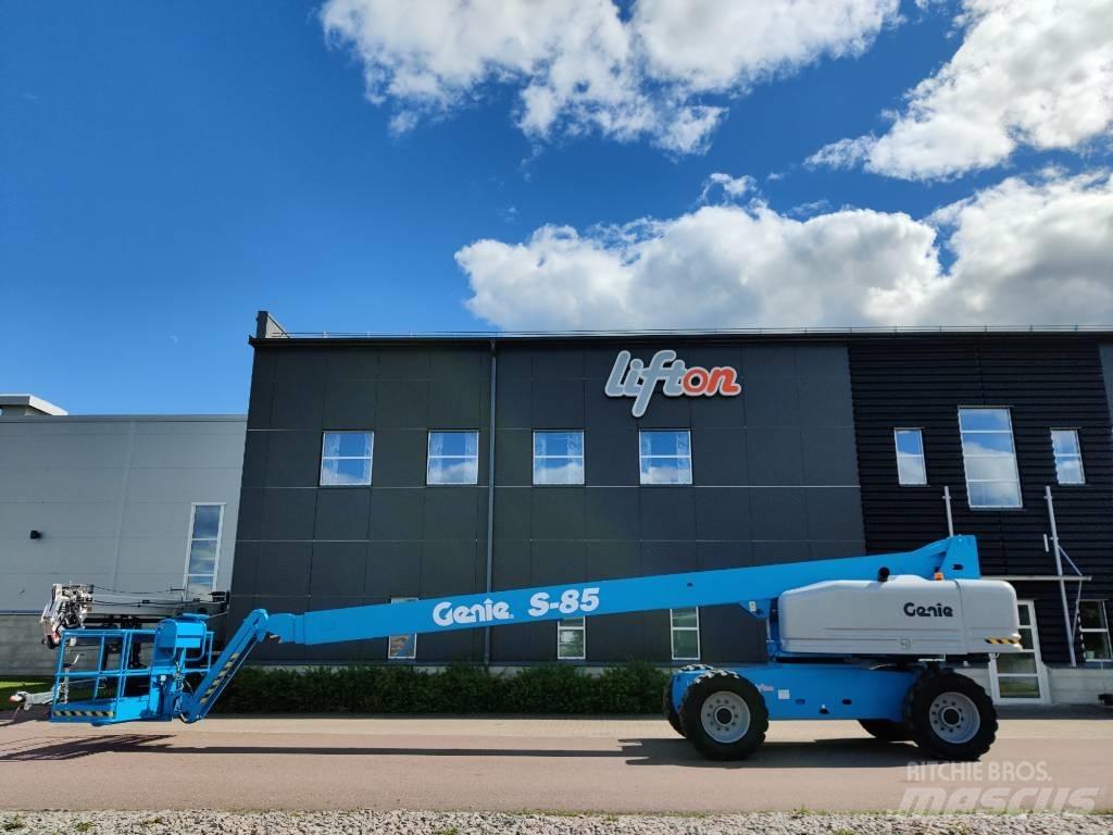 Genie S 85 Bomlift Körüklü personel platformları