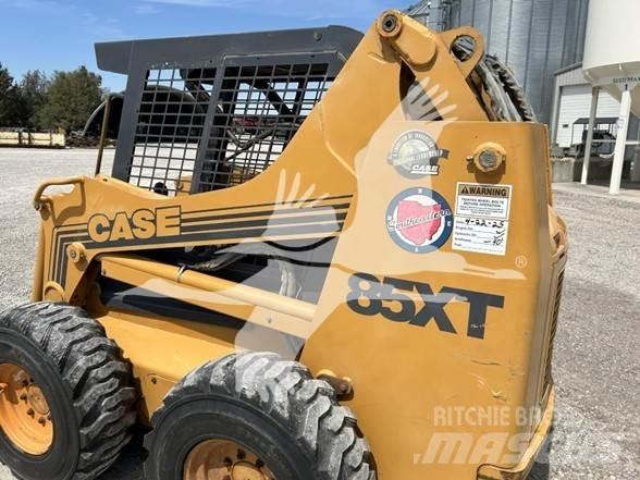 CASE 85XT Skid steer loderler