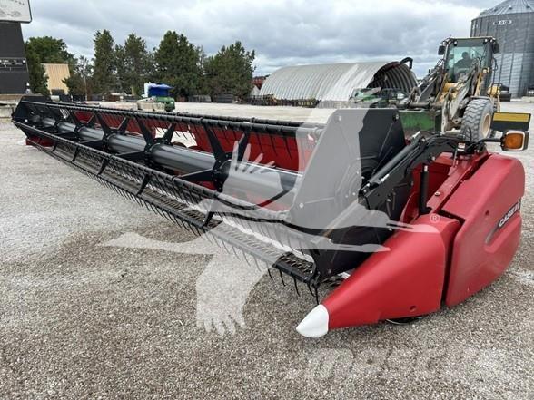 Case IH 3020 Biçerdöver kafaları