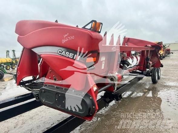 Case IH 3208 Biçerdöver kafaları