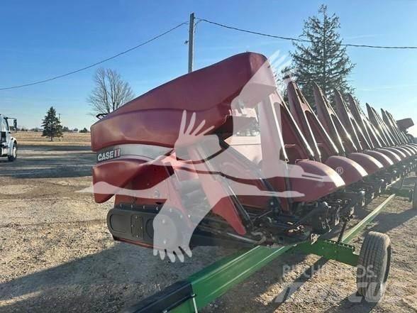 Case IH 3412 Biçerdöver kafaları
