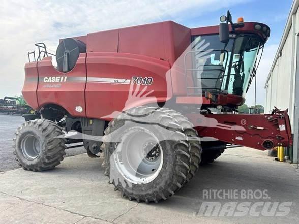 Case IH 7010 Biçerdöverler