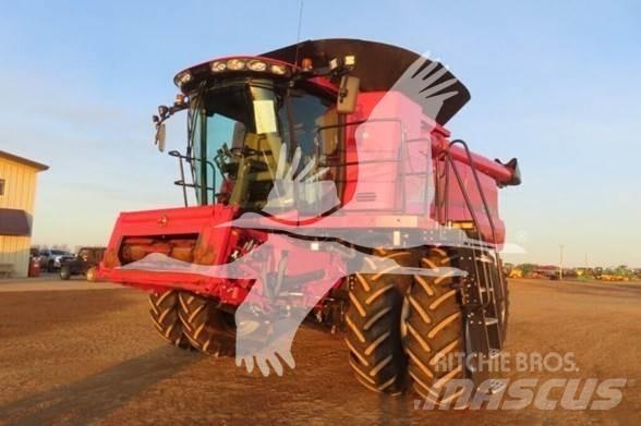 Case IH 8250 Biçerdöverler