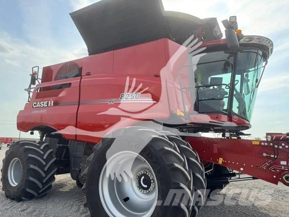 Case IH 8250 Biçerdöverler