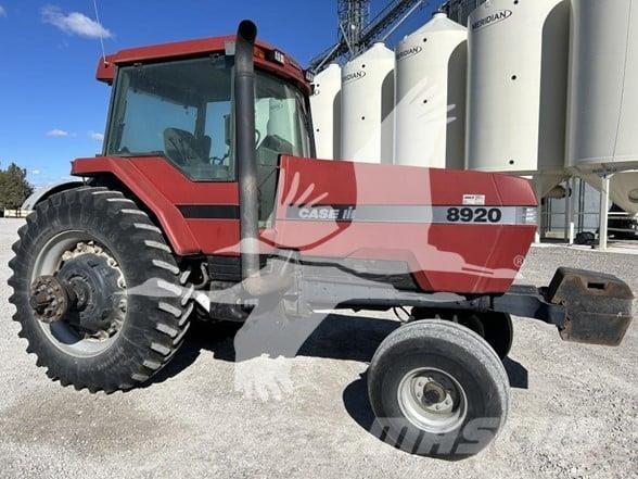 Case IH 8920 Traktörler