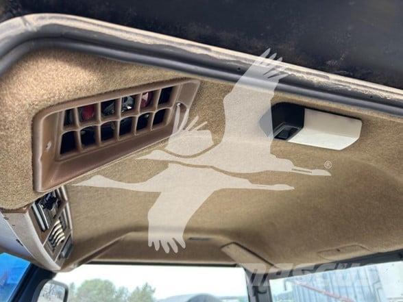 CAT CH65 Traktörler