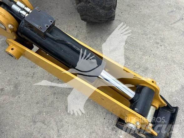 CAT TL1055D Teleskopik yükleyiciler