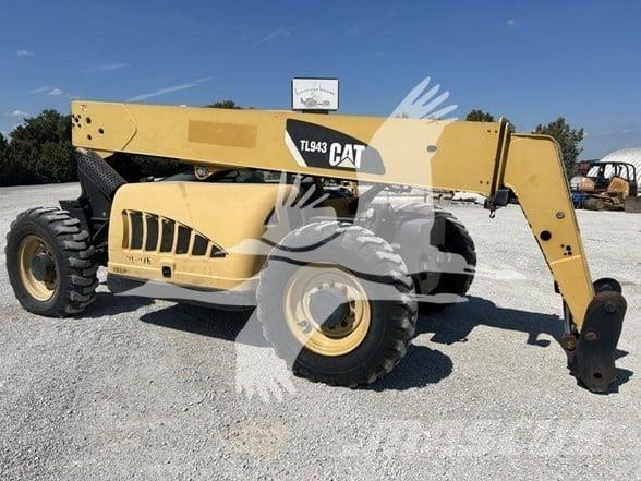 CAT TL943 Teleskopik yükleyiciler