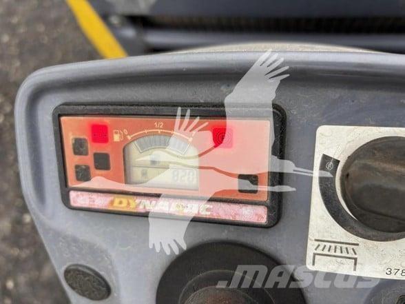 Dynapac CC950 Tek tamburlu silindirler