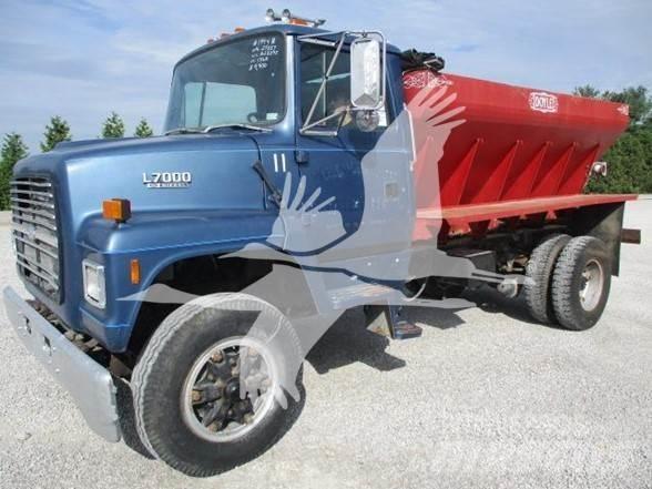 Ford LN7000 Diger