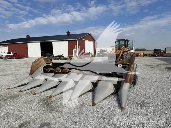 Gleaner R636 Biçerdöver kafaları