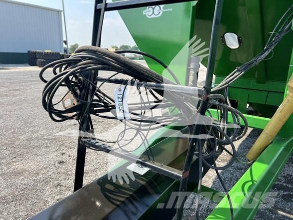 J&M 1326-22S Hububat/Silaj Römorkları