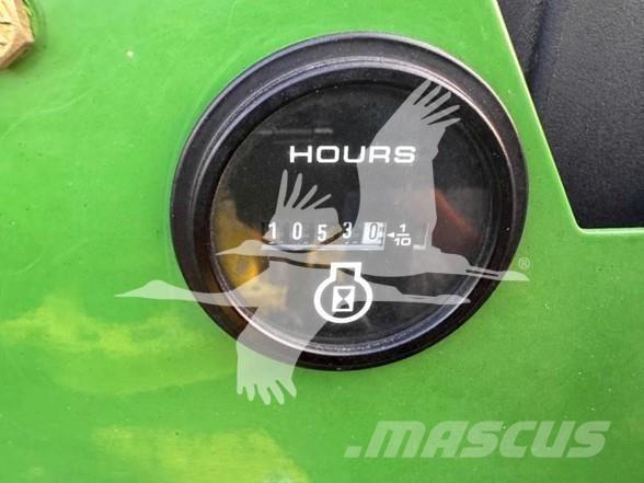 John Deere 318 Mobil çim biçme makineleri
