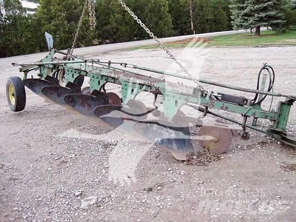 John Deere 514 Döner pulluklar
