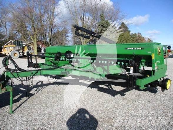 John Deere 750 Mibzerler