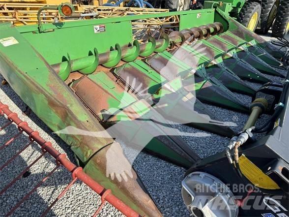 John Deere 843 Biçerdöver kafaları