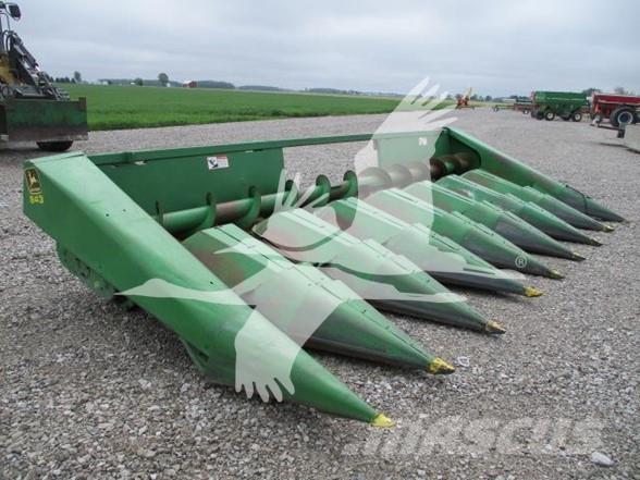 John Deere 843 Biçerdöver kafaları