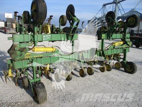 John Deere 85 Erken hasat kültivatörleri