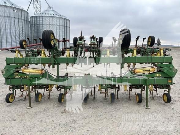 John Deere 85 Erken hasat kültivatörleri