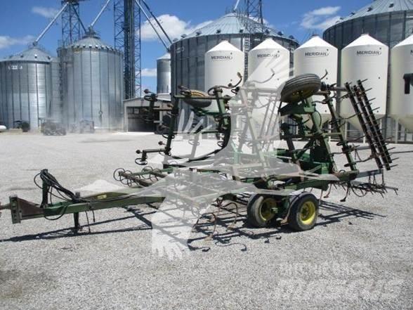 John Deere 960 Kültivatörler