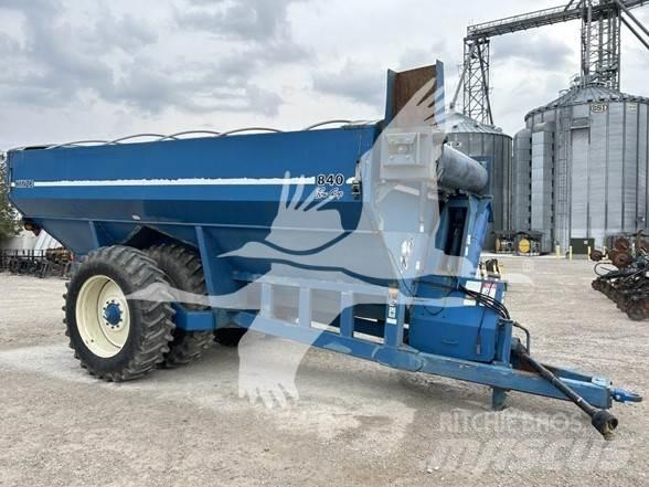 Kinze 840 Hububat/Silaj Römorkları