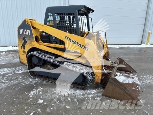 Mustang MTL320 Skid steer loderler