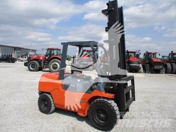 Toyota 7FDU45 Dizel forkliftler