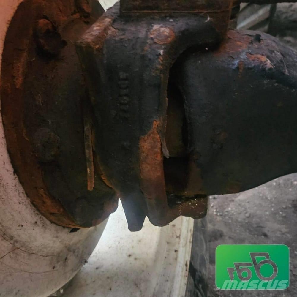 Valmet 8350. Parts Traktörler