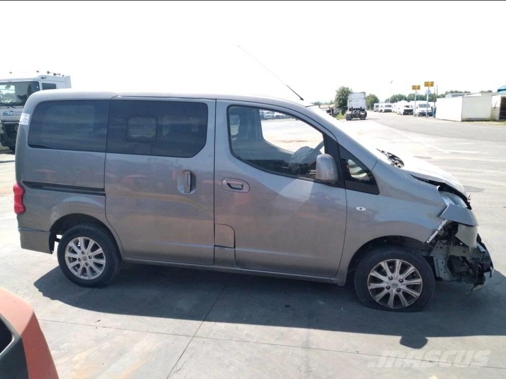 Nissan NV 200 Panel vanlar