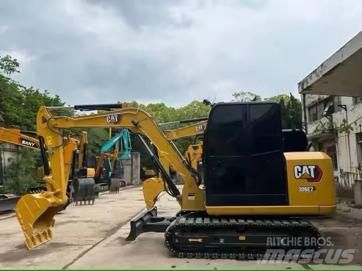 CAT 306 E2 Mini ekskavatörler, 7 tona dek
