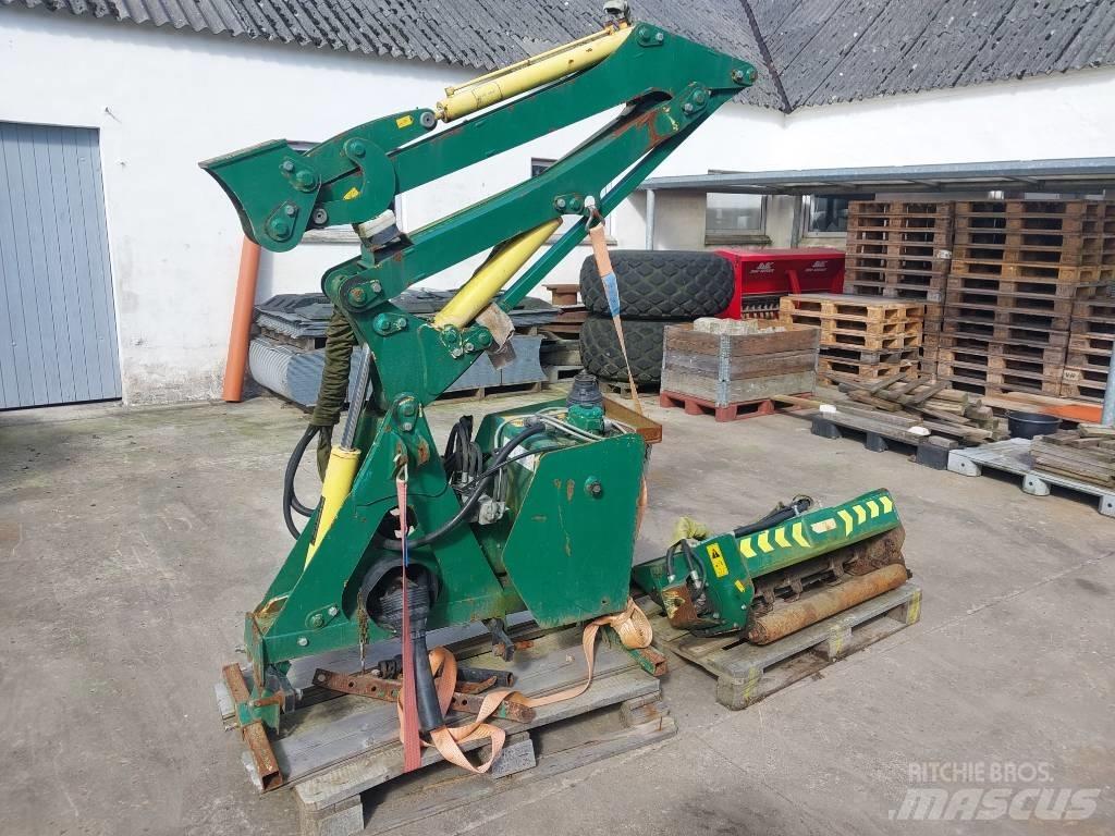 Spearhead Twiga 3000 Mobil çim biçme makineleri