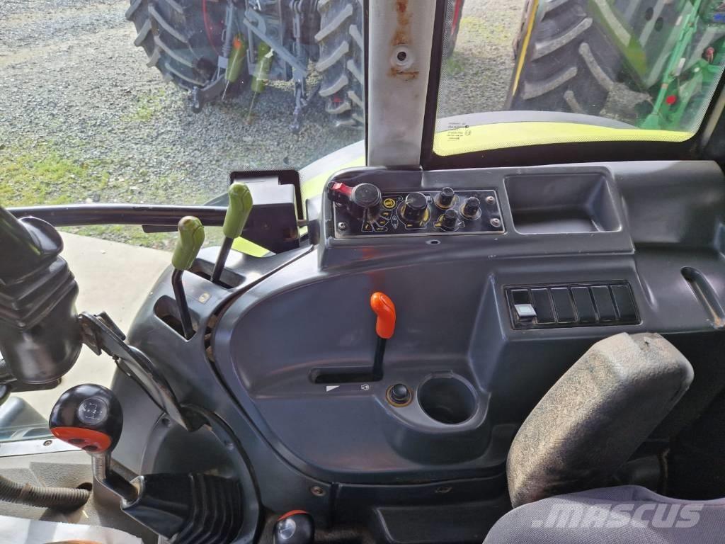 CLAAS Axos 320 CX Traktörler
