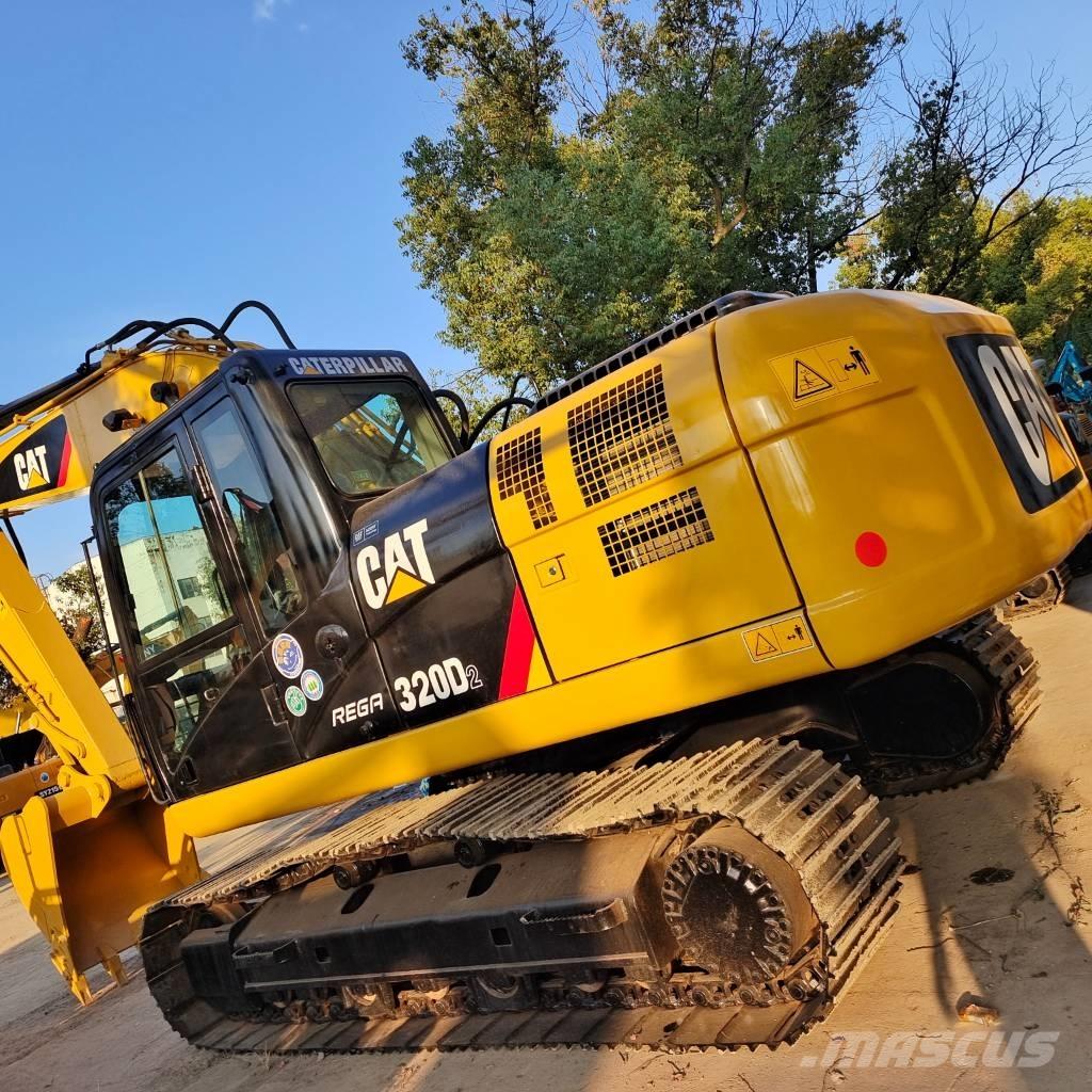CAT 320 D2 Paletli ekskavatörler