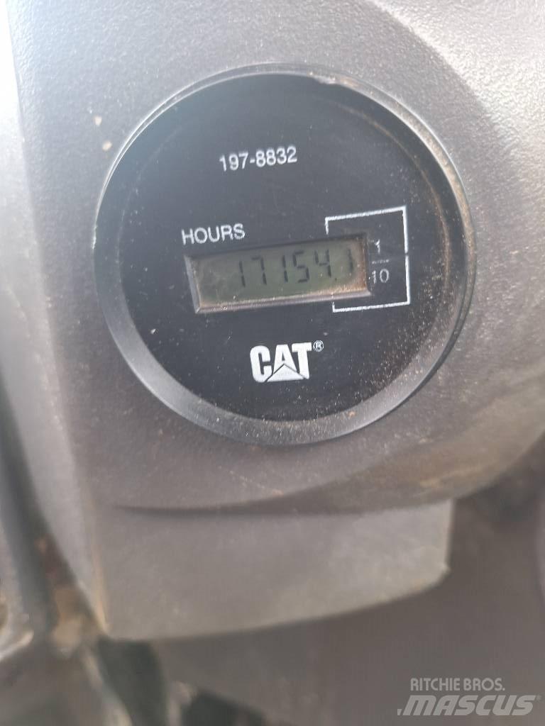 CAT IT 14 G Tekerlekli yükleyiciler