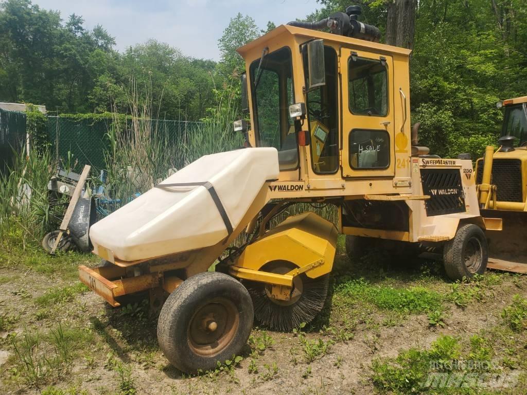  WALDIN SW250 Süpürme kamyonları