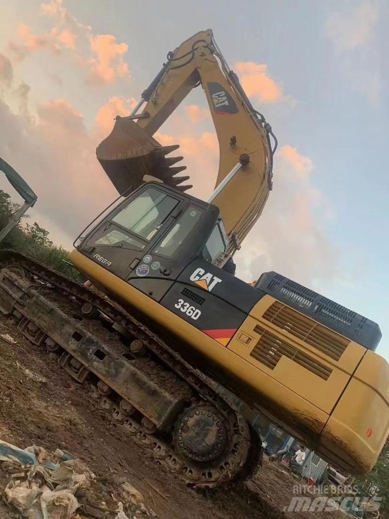 CAT 336 D Uzun bomlu ekskavatörler